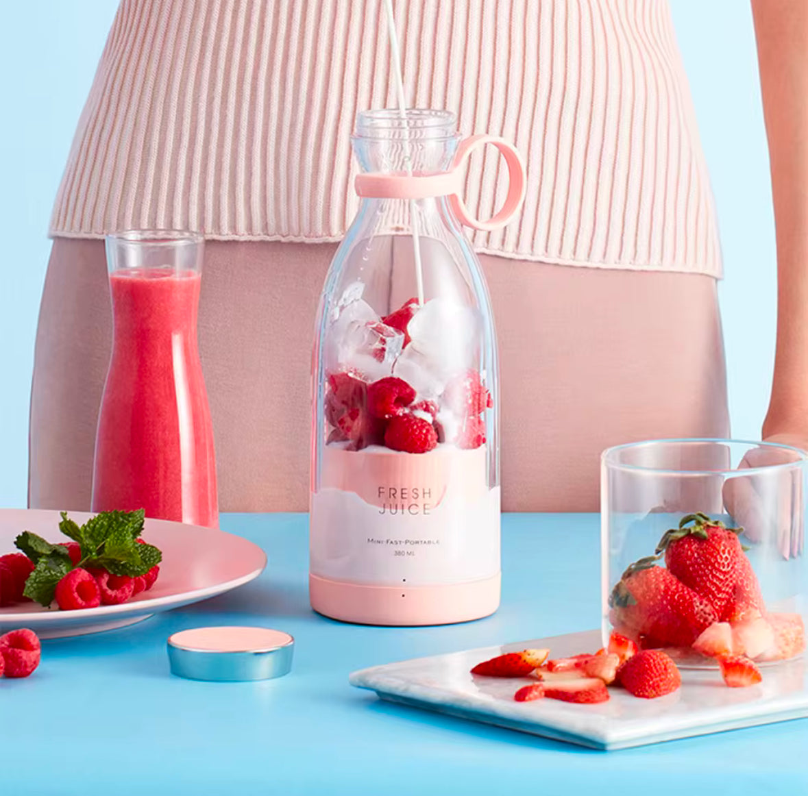 500ML Portable Blender - Rechargeable USB C - Convenient On The Go Use - Juice Smoothies And Milkshake Maker